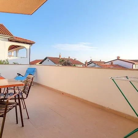 Apartamento Hundefreundliches Nur 550 Meter Zum Strand Mit Privatem Balkon, Klima, Wifi Karpinjan