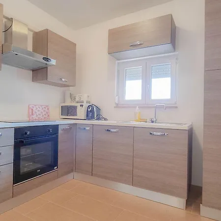 Hundefreundliches Nur 550 Meter Zum Strand Mit Privatem Balkon, Klima, Wifi Apartamento *